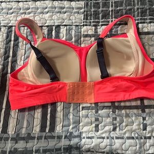 Lululemon bra
